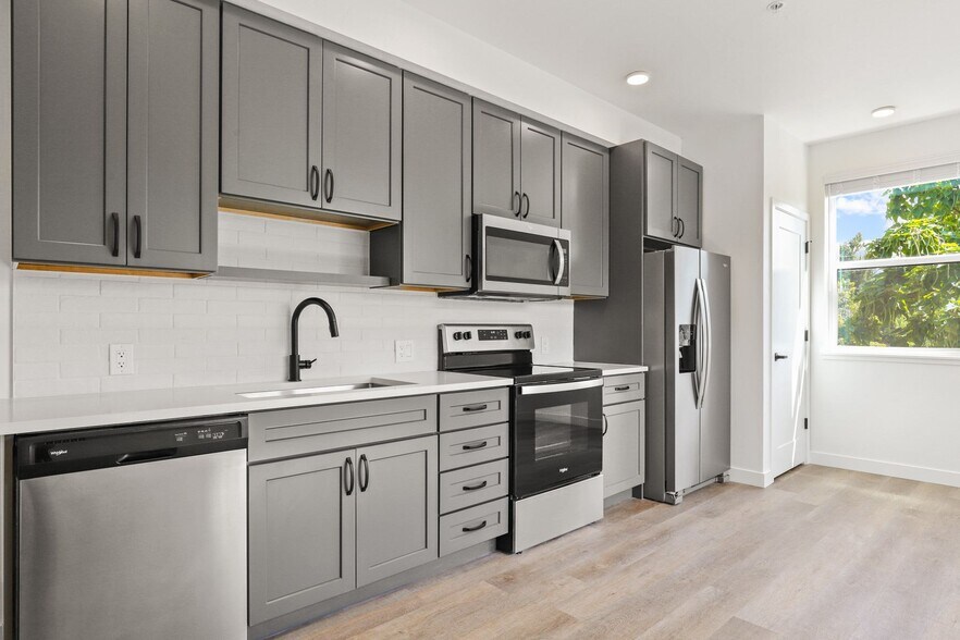 More Photos Of 1775 S Pearl St, Denver Apartments For Sale