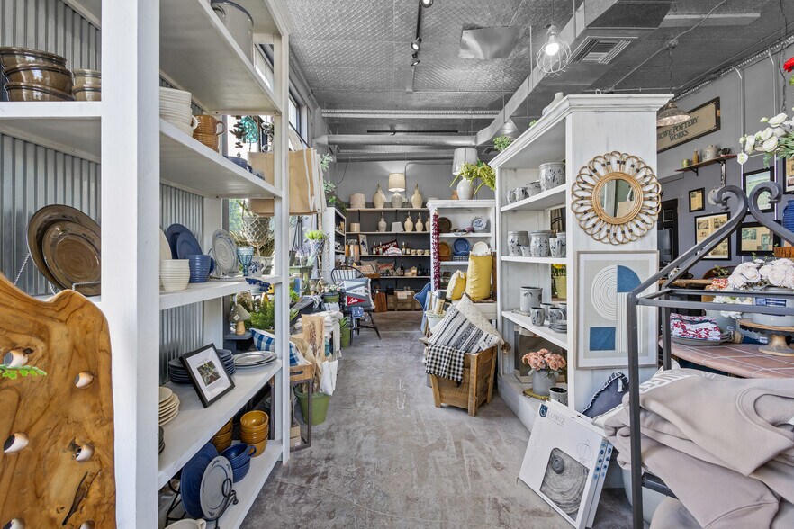 More Photos Of 108-110 E Main St, Cambridge Storefront For Sale