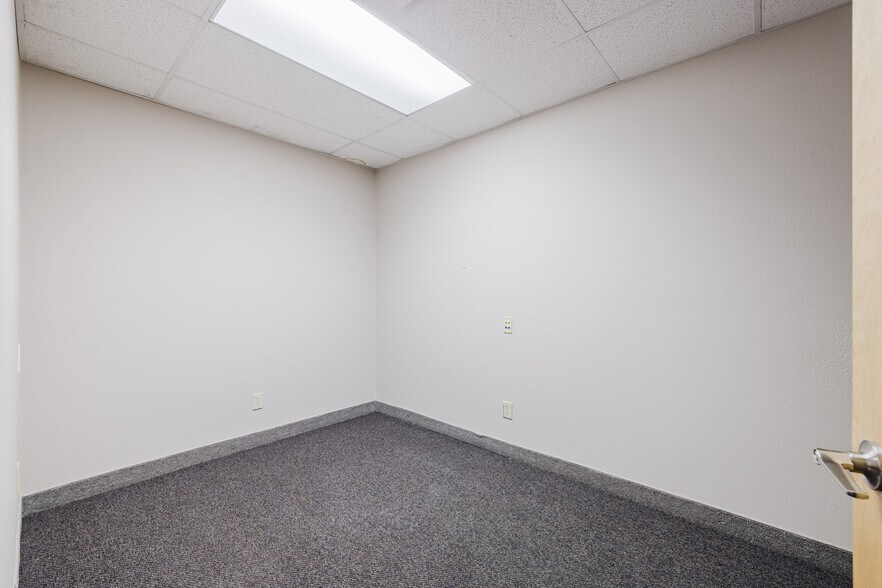 More Photos Of 1750 Manzanita Dr, Elko Office Residential For Sale