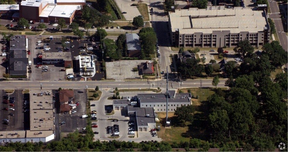 More Photos Of 701 W Lincoln Hwy, Dekalb Office For Lease