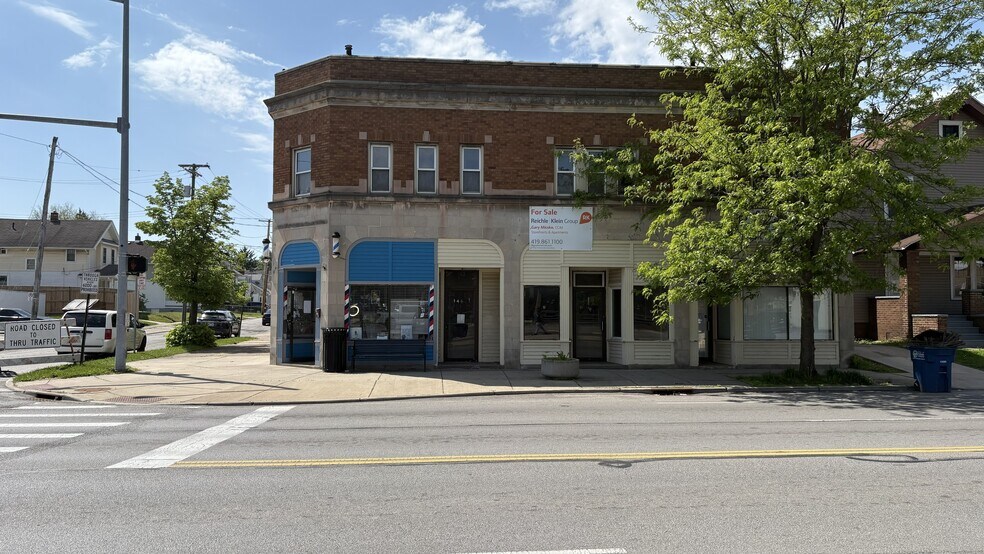 More Photos Of 1469-1473 W Sylvania Ave, Toledo Storefront Retail Residential For Lease