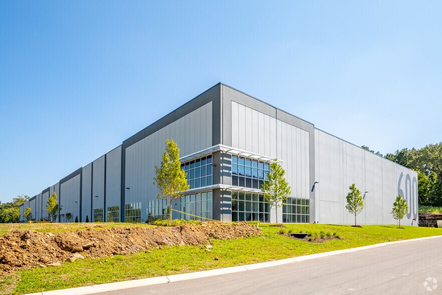 Primary Photo Of 1785 Reynolds Rd, Nashville Warehouse For Lease