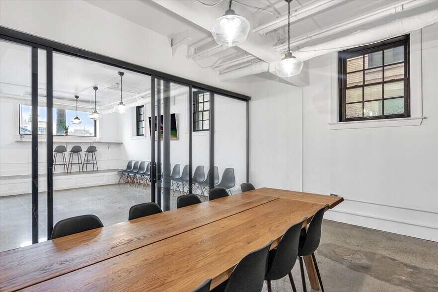 More Photos Of 4401-4417 2nd Ave, Detroit Apartments For Lease