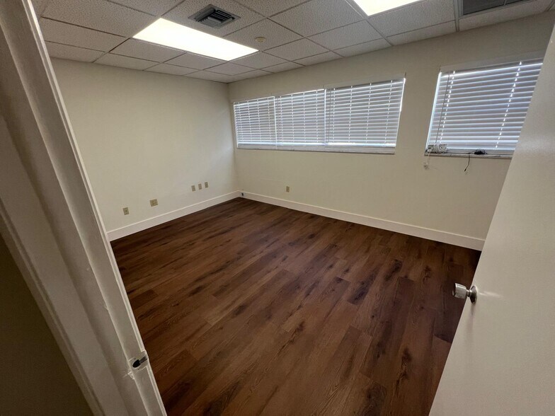 More Photos Of 145 Madeira Ave, Coral Gables Loft Creative Space For Lease