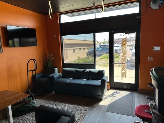 More Photos Of 1100 9th St S, Great Falls Storefront Retail Office For Lease