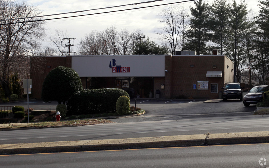 Primary Photo Of 6201 Richmond Hwy, Alexandria Freestanding For Lease