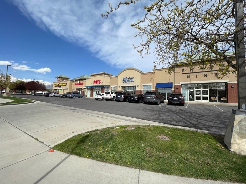 More Photos Of 506 E State Rd, American Fork General Retail For Lease