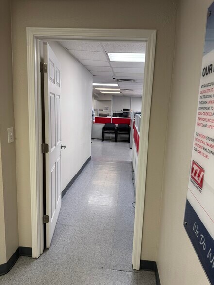 More Photos Of 1 Harold Ives Dr, North Little Rock Warehouse For Sale