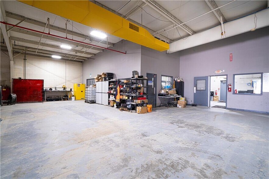 More Photos Of 5326 Lake Ave, Saint Joseph General Retail For Sale