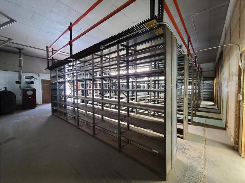 More Photos Of 4547 State Route 52, Jeffersonville Auto Repair For Sale