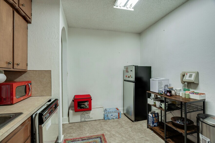 More Photos Of 2410 9th St, Wichita Falls Medical For Sale