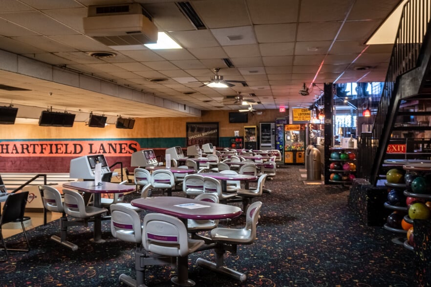 More Photos Of 3490 12 Mile Rd, Berkley Bowling Alley For Sale