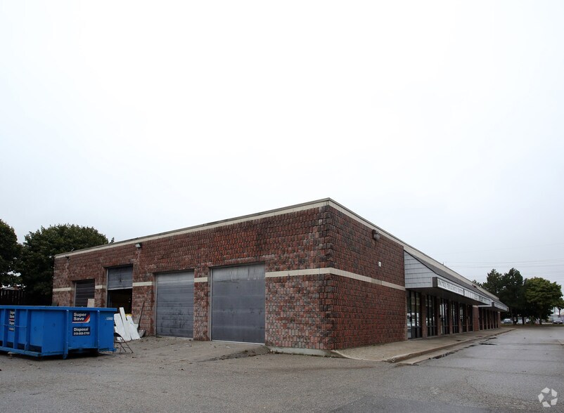 More Photos Of 63-65 Clarke Rd, London Showroom For Lease