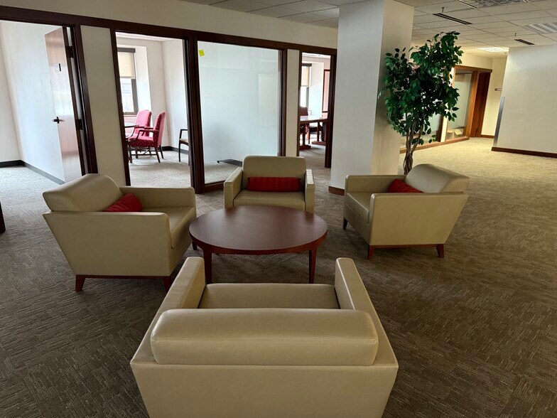 More Photos Of 76 Saint Paul St, Burlington Office Residential For Sale