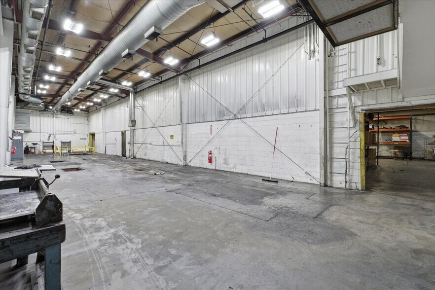More Photos Of 1609 W 1st North St, Morristown Loft Creative Space For Sale