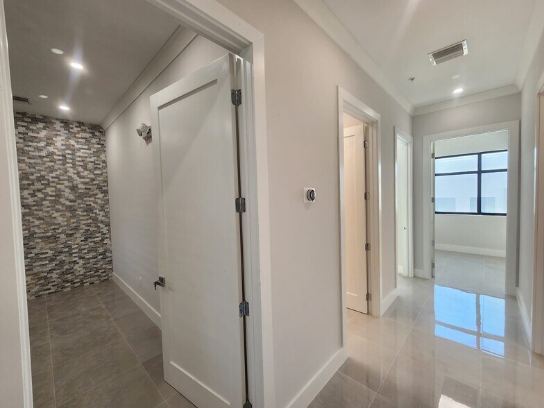 More Photos Of 9100 Belvedere Rd, Royal Palm Beach Unknown For Lease