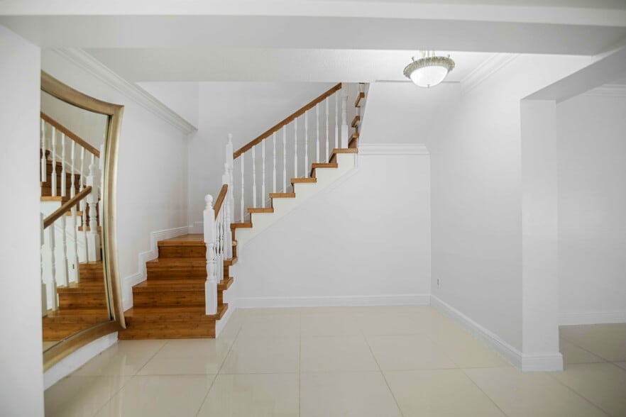 More Photos Of 1545 Miami Rd, Fort Lauderdale Apartments For Sale