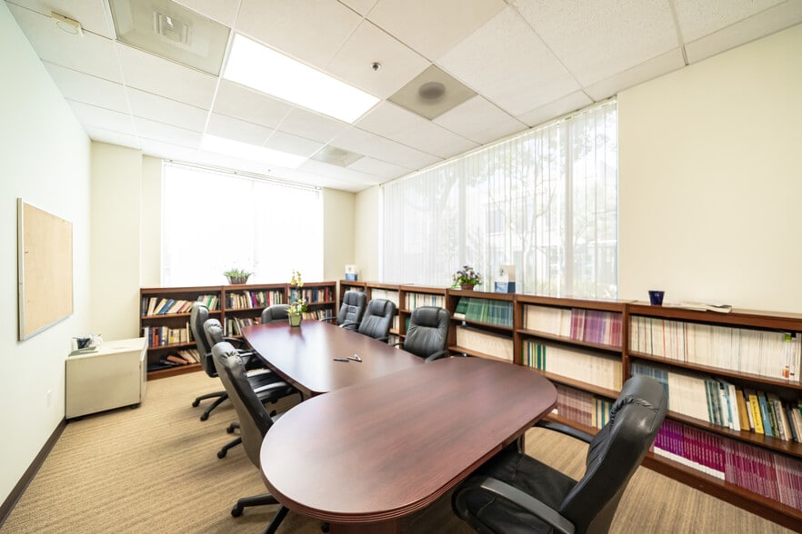 More Photos Of 16490 Bake Pky, Irvine Loft Creative Space For Sale