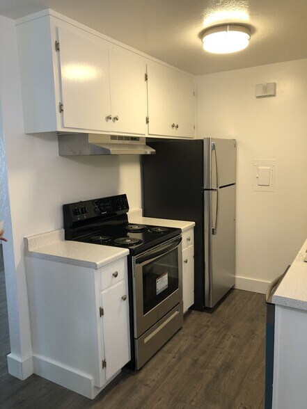 More Photos Of 2483-2491 Whitney Dr, Mountain View Apartments For Sale