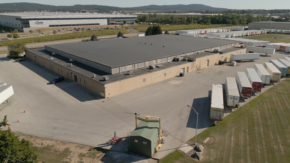 More Photos Of 350 Kindig Ln, Hanover Manufacturing For Lease