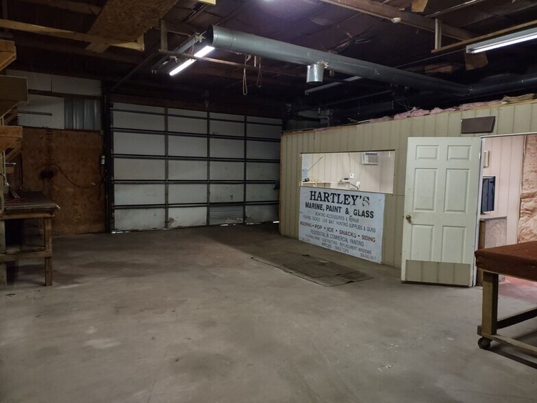 More Photos Of 107 13th St, Moundsville General Retail For Sale