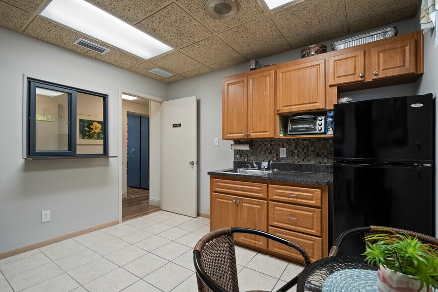 More Photos Of 3027 Aloma Ave, Winter Park Medical For Lease