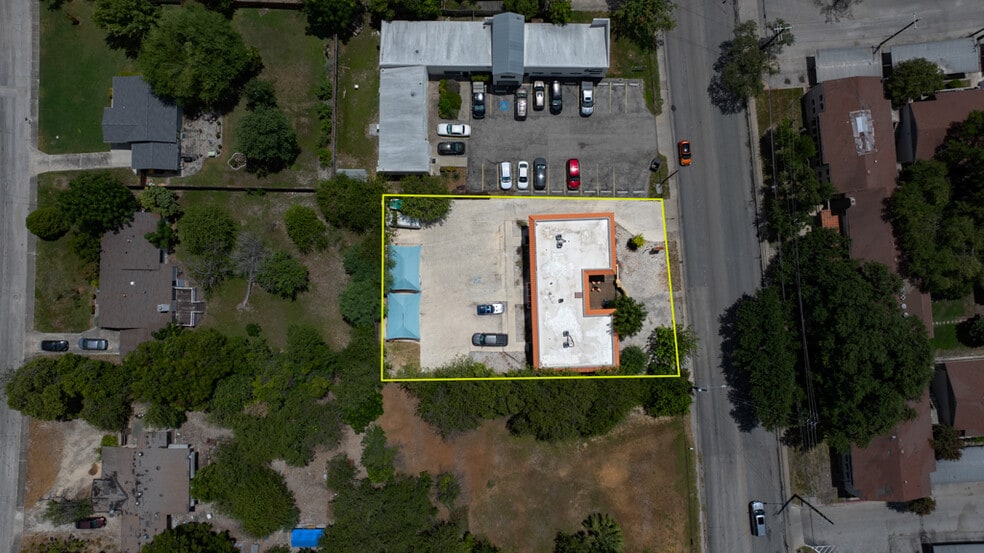 More Photos Of 1131 Babcock Rd, San Antonio Office Residential For Sale