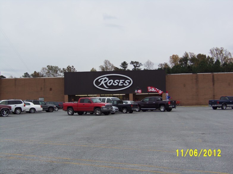 More Photos Of 336-368 US Highway 64 E, Plymouth Storefront For Lease