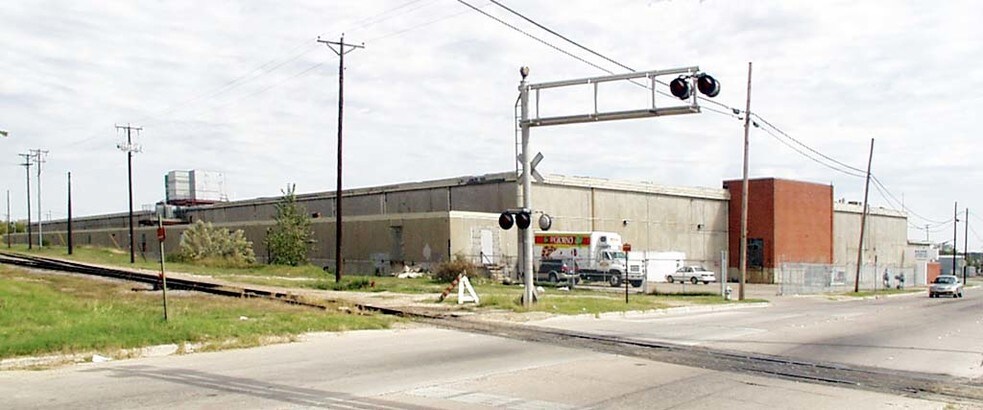 More Photos Of 1101 NE 23rd St, Fort Worth Refrigeration Cold Storage For Lease