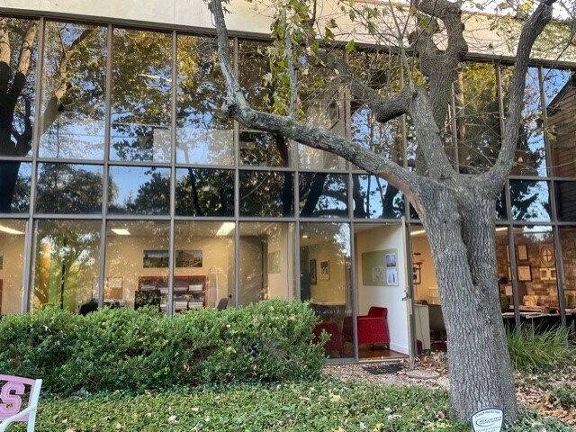 More Photos Of 2028 Buffalo Ter, Houston Office For Lease