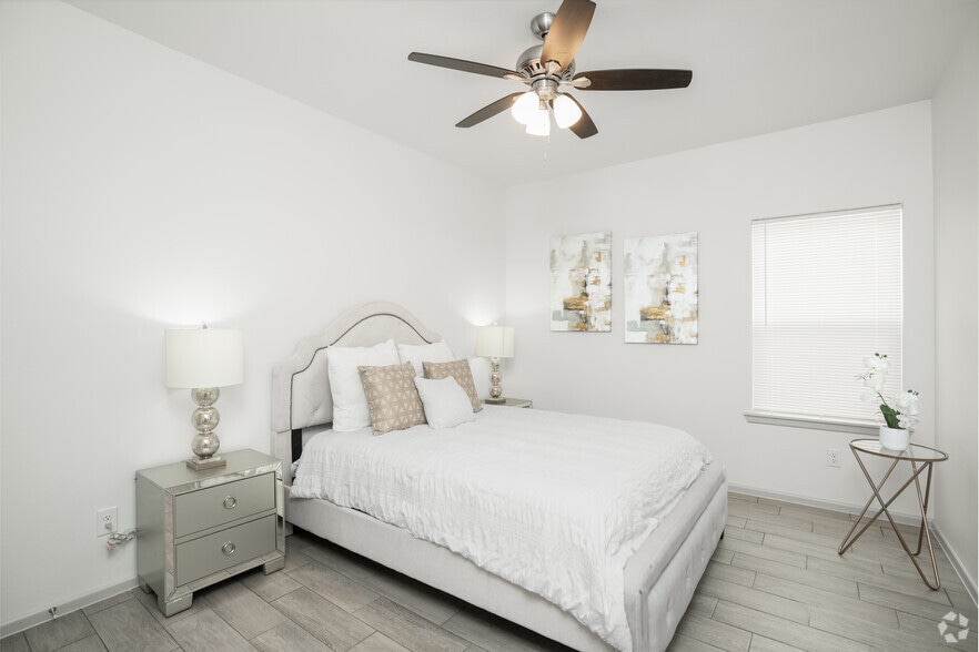 More Photos Of 1802 N Sugar Rd, Edinburg Apartments For Sale