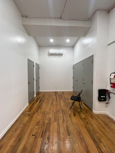 More Photos Of 2261-2269 Bragg St, Brooklyn Schools For Sale