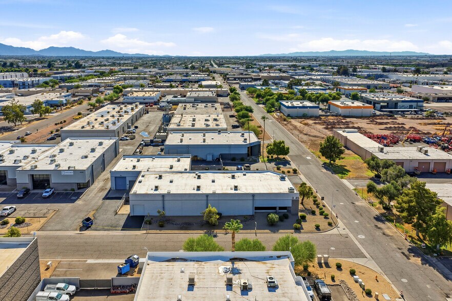 More Photos Of 3745 E Wier Ave, Phoenix Warehouse For Lease