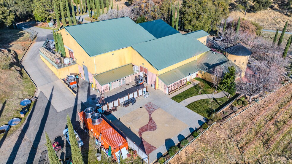 More Photos Of 5200 Di Arie Road, Mount Aukum Winery Vineyard For Sale