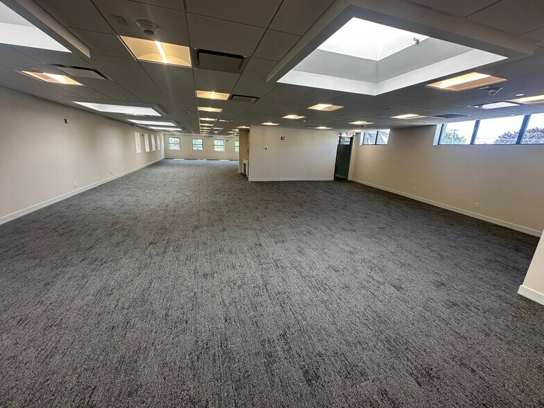 More Photos Of 601-693 Sunrise Hwy, Lynbrook Unknown For Lease