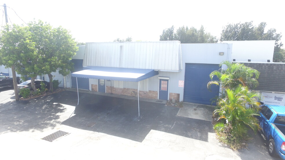 Primary Photo Of 966 NW 51st Pl, Fort Lauderdale Warehouse For Sale