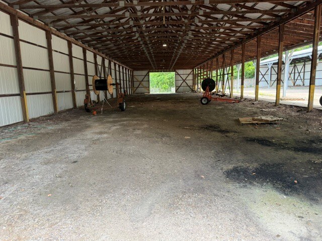More Photos Of 10578 River Rd, Wellsburg Warehouse For Lease