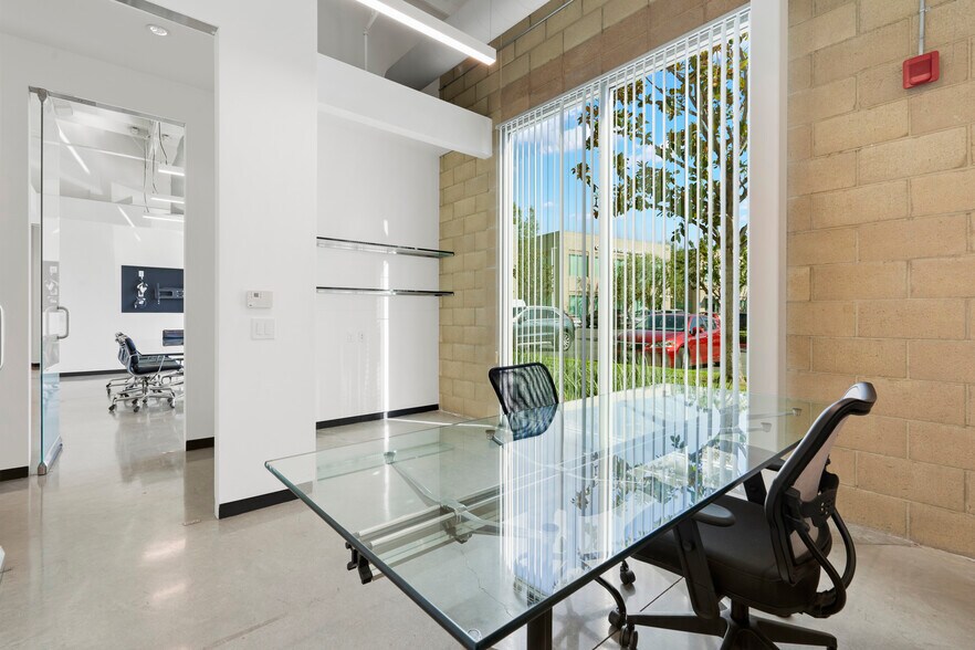 More Photos Of 8801 Research Dr, Irvine Loft Creative Space For Lease