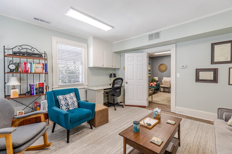 More Photos Of 2036 E 7th St, Charlotte Loft Creative Space For Sale