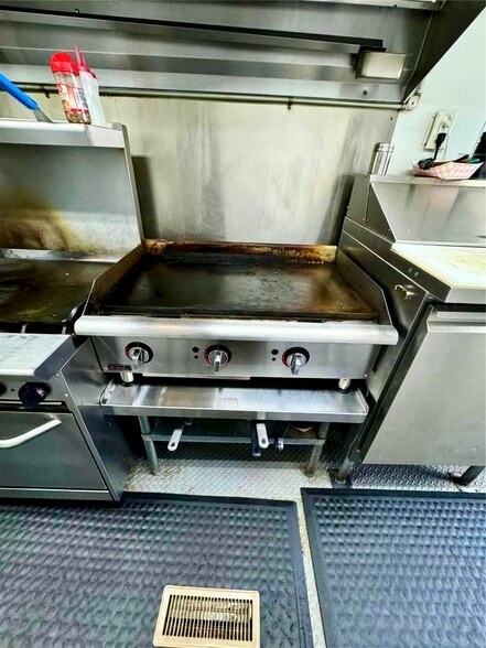 More Photos Of 315 E Railroad St, Cut Bank Sports And Entertainment For Sale