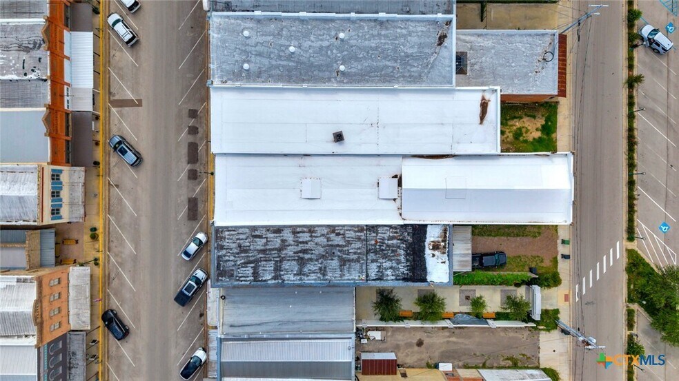 More Photos Of 119 E Main St, Cuero General Retail For Sale