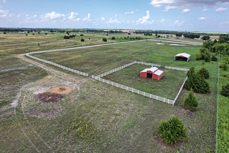 More Photos Of 6882 N Interstate Highway 35 E, Waxahachie Land For Lease