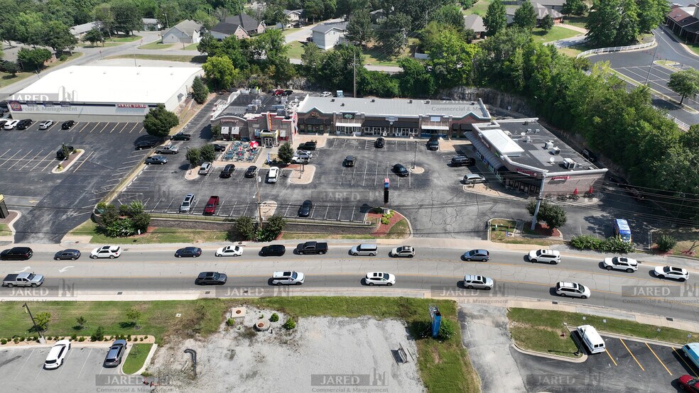 Primary Photo Of 1615 W Highway 76, Branson Unknown For Lease