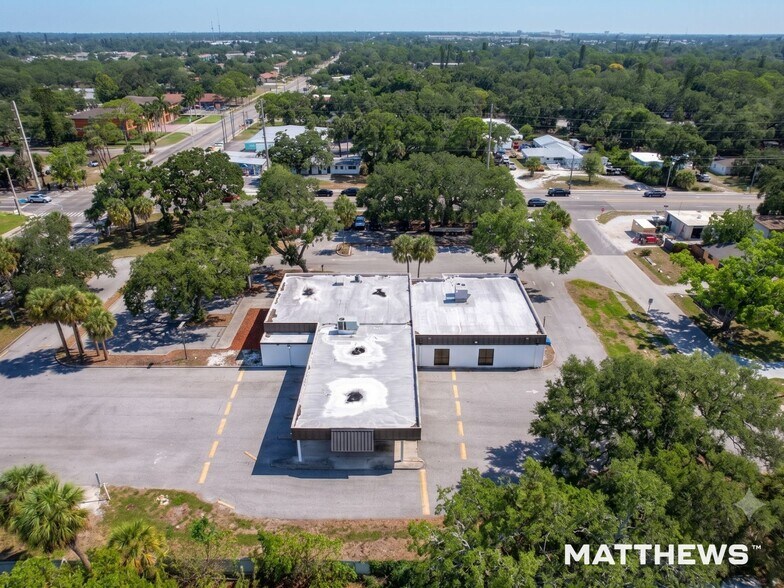 More Photos Of 5305 26th St W, Bradenton General Retail For Sale