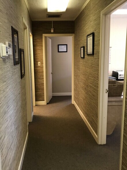 More Photos Of 837 First Colonial Rd, Virginia Beach Medical For Lease