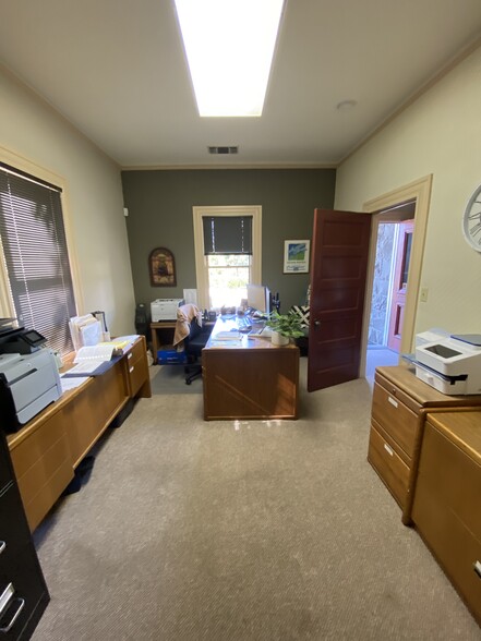 More Photos Of 1318 Chorro St, San Luis Obispo Office For Lease