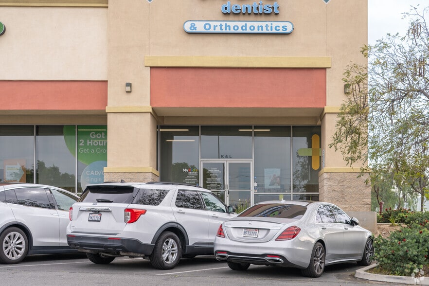 More Photos Of 140 Hidden Valley Pky, Norco General Retail For Lease
