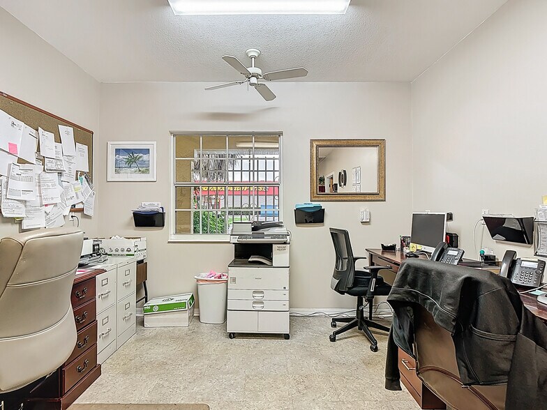 More Photos Of 45 Bryan Ave, LaBelle Medical For Sale