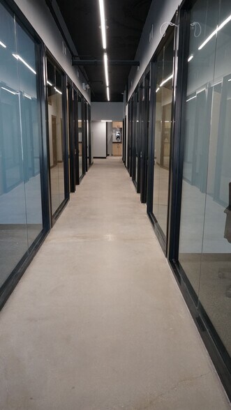 More Photos Of 975A E 13th St, Brooklyn Storefront Retail Office For Lease