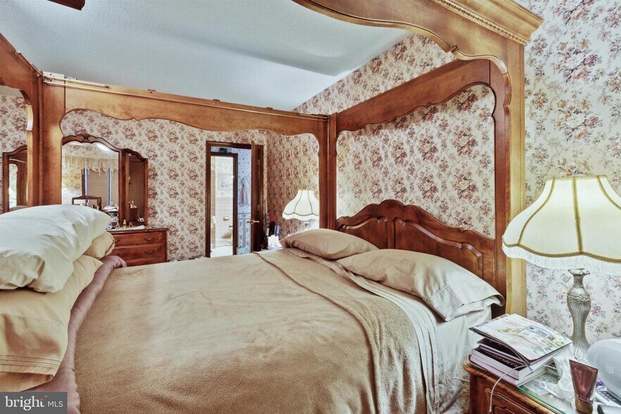 More Photos Of 2453 Lincoln Hwy E, Lancaster Restaurant For Sale